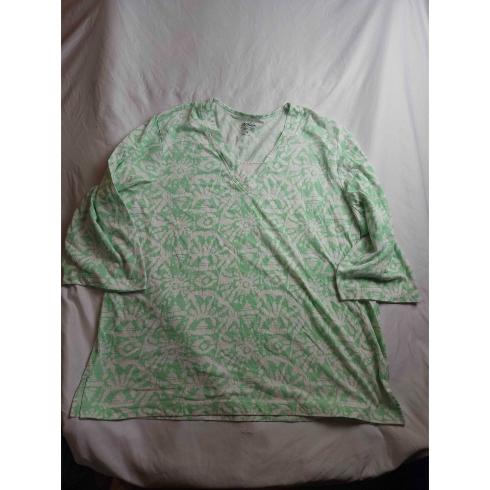 Chic Comfort Collection Top Womens 1X Green White Geometric Print 3/4 Sleeve